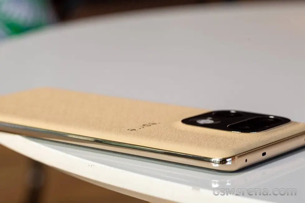 Realme 16 Pro+ прибыл на обзор.