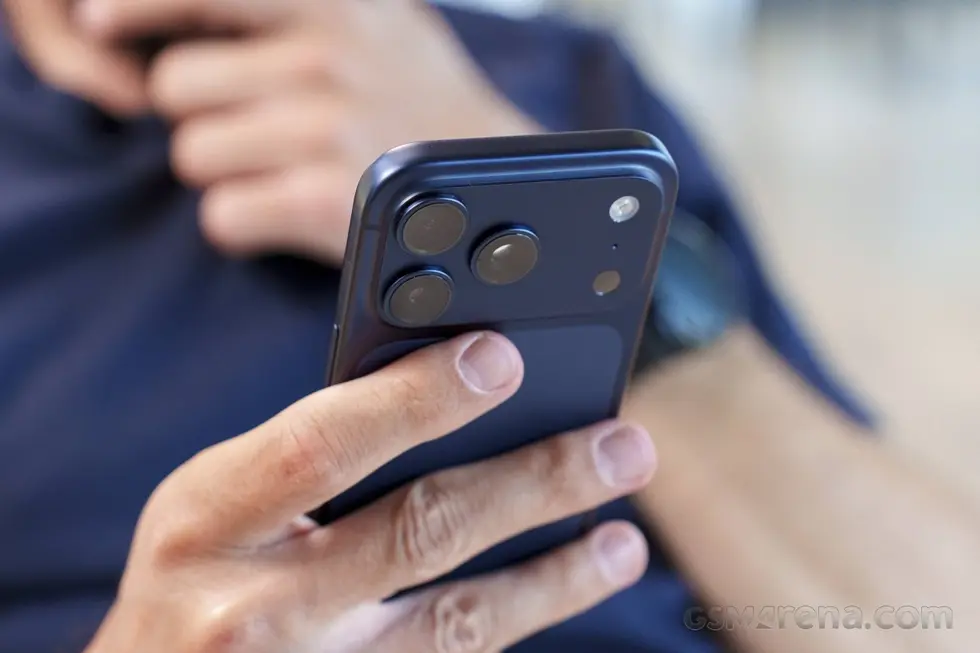 Слухи: iPhone в Европе полностью переходят на &laquo;eSIM&raquo;