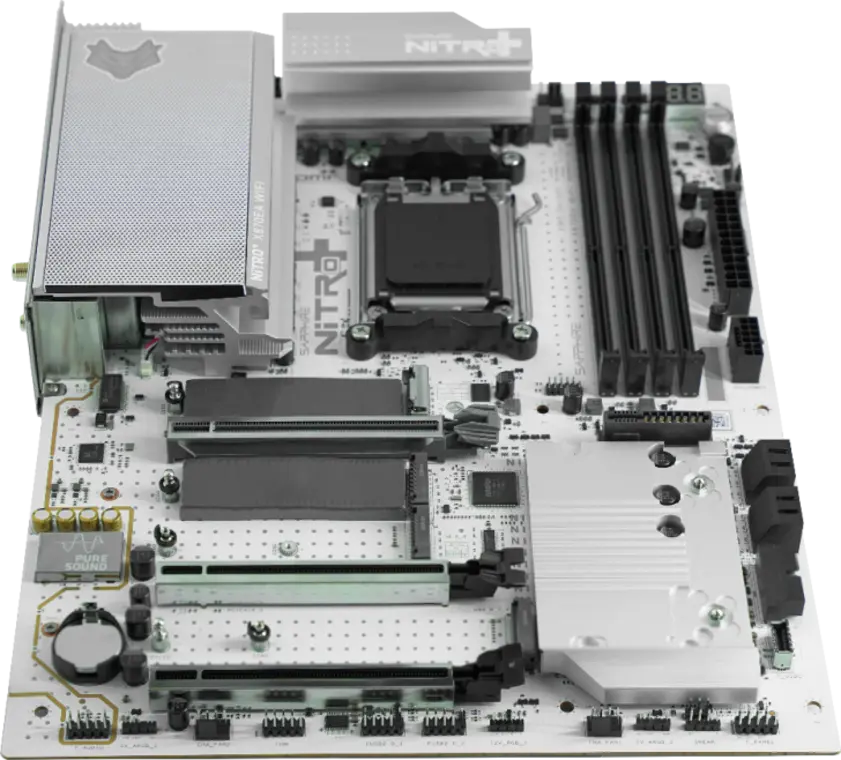 Sapphire выпускает материнские платы Nitro+ X870EA с разъёмами PhantomLink в дополнение к новой видеокарте RX 9070 XT Nitro+ PhantomLink.