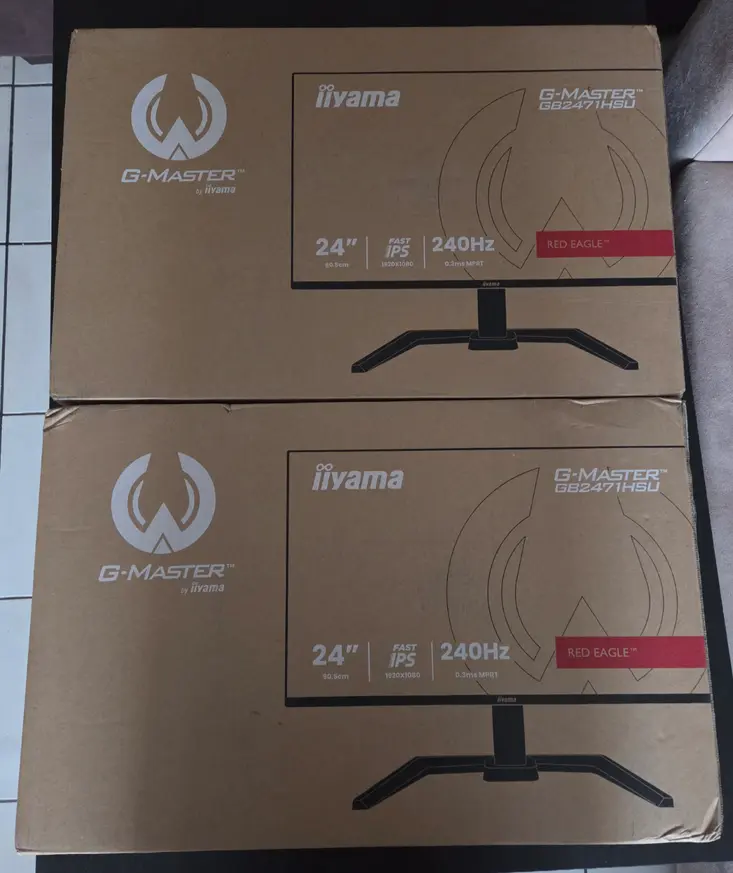 Пользователь получил новогодний сюрприз: вместо одного монитора 144 Гц ему прислали два монитора 240 Гц.