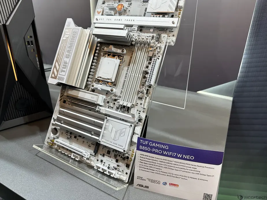 ASUS представляет несколько материнских плат X870 и B850 NEO, возвращая механизм кнопки PCIe Q-Release.