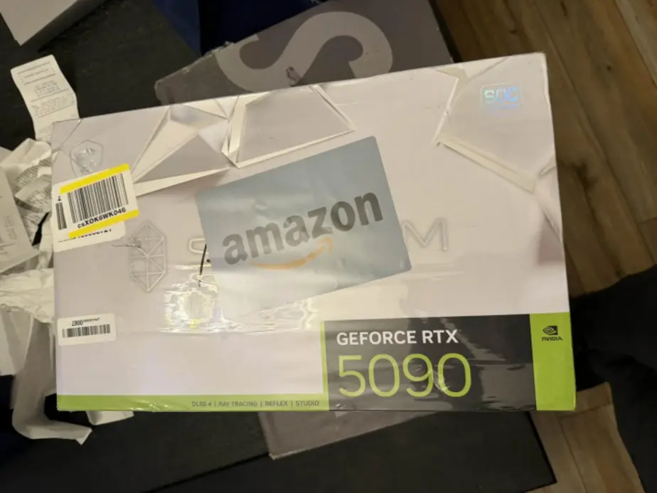 Вы отдаете больше 3000 долларов за NVIDIA RTX 5090, а Amazon присылает камни и полотенце: дорогое напоминание о том, что топовые GPU стали главной мишенью для мошенников