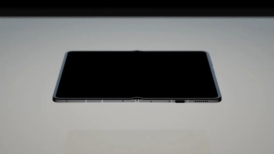 Долговечность безскладочного экрана iPhone Fold подвергнут проверке: реальный опыт использования OPPO Find N6 разоблачил преувеличения маркетологов