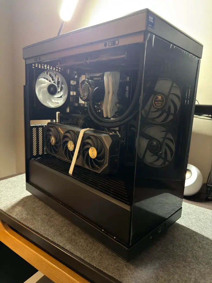 Реддитор урвал ПК iBUYPower с RTX 5070 на распродаже в Walmart за $800, сэкономив $1,100 от обычной цены