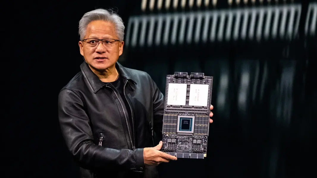 Счёт за память NVIDIA Вера Рубин вдвое превышает показатель Грейс Блэквелл, при том что стоимость DRAM выросла в 2,5 раза за одно поколение, а одна стойка вмещает память, эквивалентную 4 500 смартфонам.