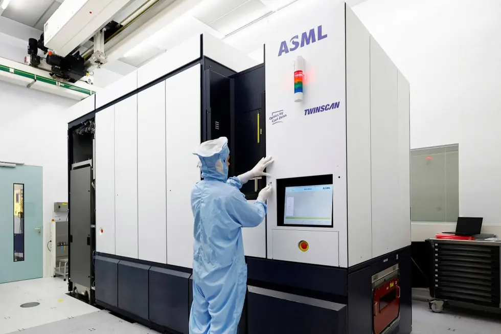 Отчет: CXMT и YMTC запасаются оборудованием ASML DUV на три года вперед, пока Китай пытается опередить экспортные ограничения
