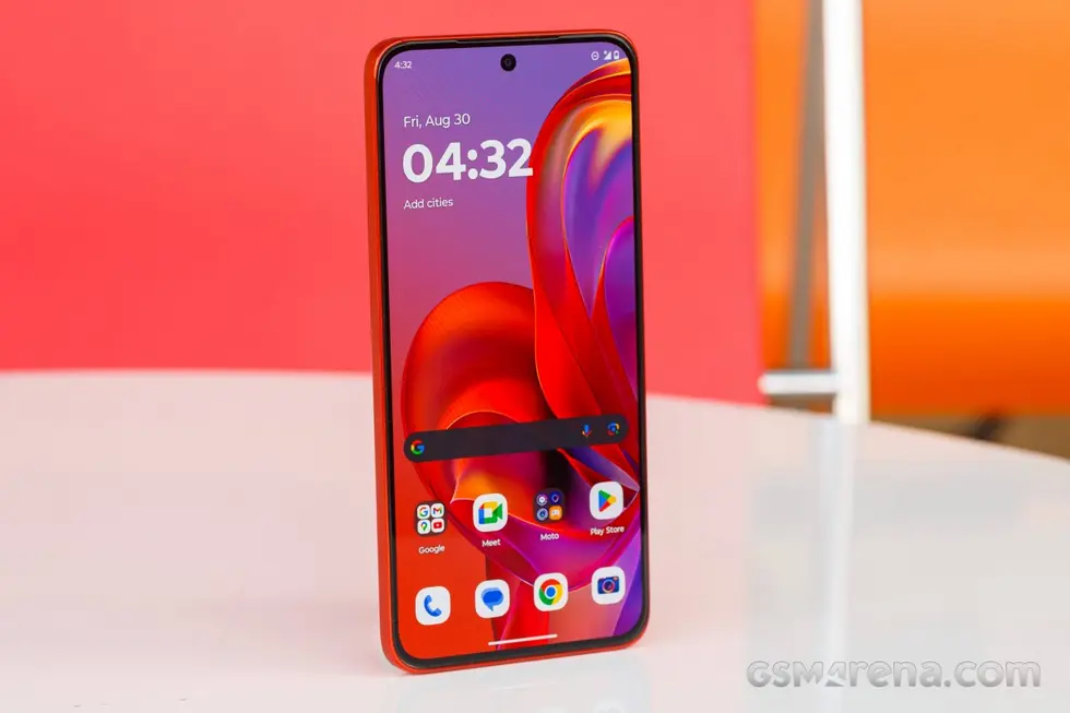 Стало известно, когда Motorola Edge 50 Neo получит обновление до Android 16.