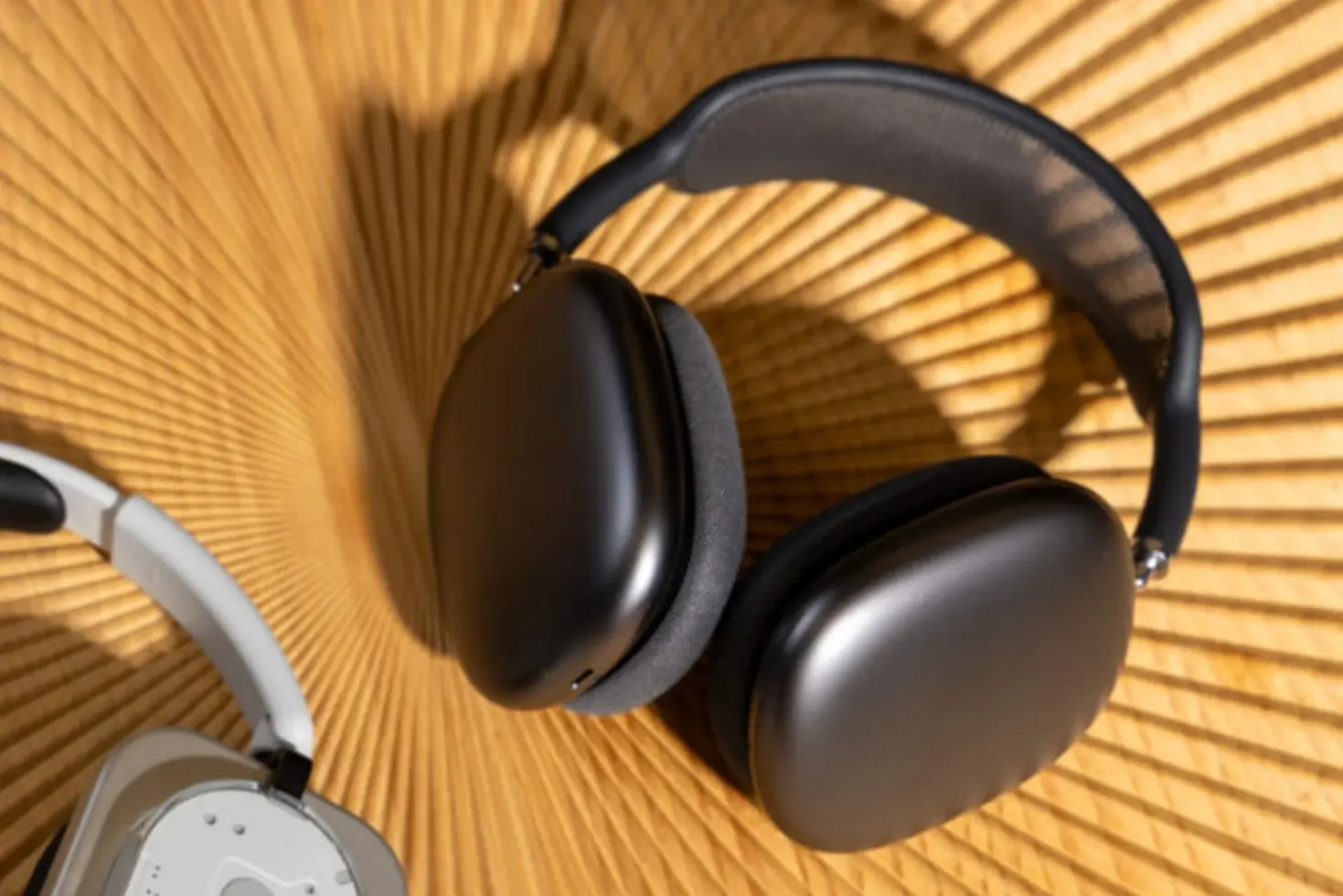 Пять лет спустя: AirPods Max по‑прежнему столь же претенциозны