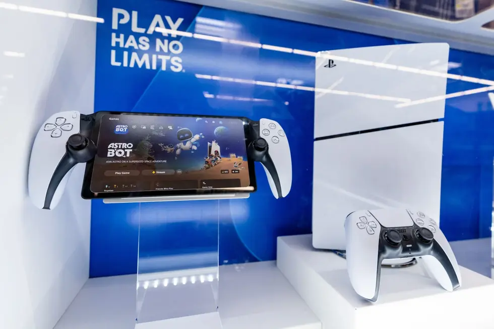 Сони знает, что вы хотите настоящую портативную консоль PlayStation, хотя это может занять некоторое время