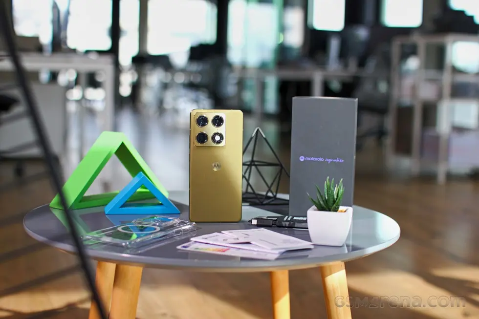 Обзор Motorola Signature