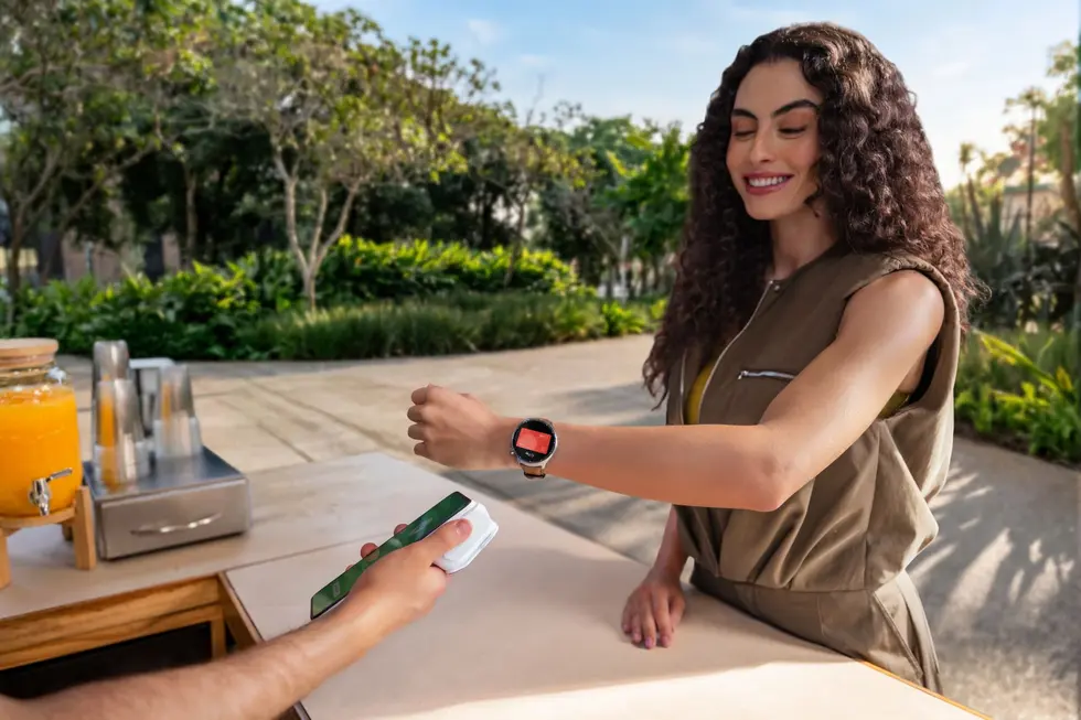 Moto Watch Ultra: типичные смарт-часы на Wear OS со всеми плюсами и минусами