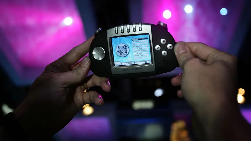 Бывший босс Nintendo превращает хаотичные &laquo;handheld wars&raquo; нулевых в бизнес-триллер