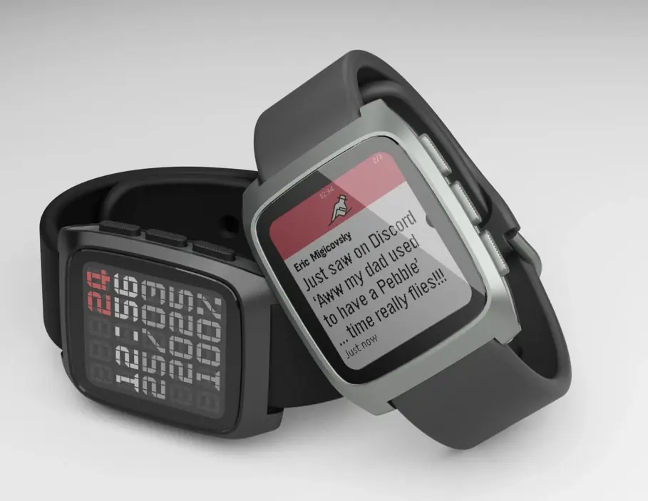 Pebble заменит треснувшие экраны на своих возрожденных смарт-часах