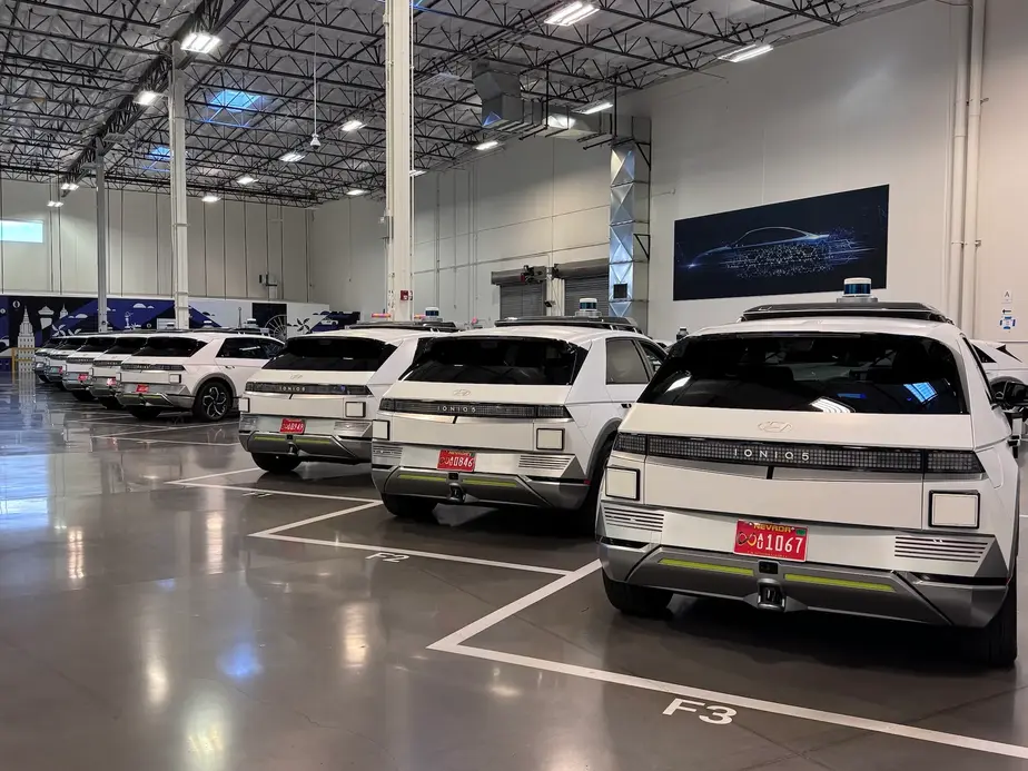 Motional делает ставку на искусственный интеллект в перезапуске роботакси, нацеливаясь на запуск беспилотного сервиса в 2026 году.