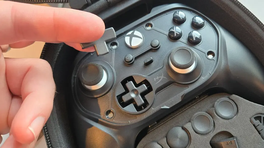 Конкурент Xbox Elite от HyperX оснащен стиками на эффекте Холла и деталями для 3D-печати
