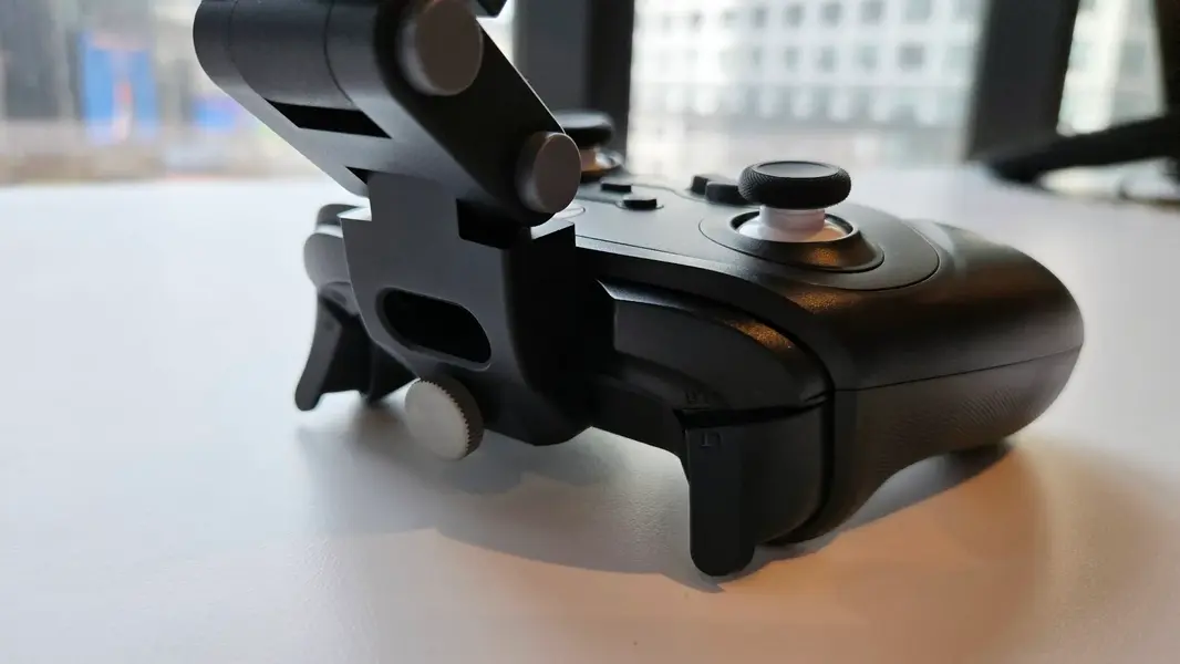 Конкурент Xbox Elite от HyperX оснащен стиками на эффекте Холла и деталями для 3D-печати