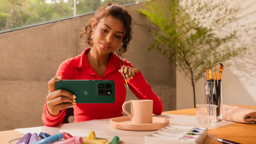 Motorola Edge 70 Plus дебютирует с камерой 200 Мп, мощным аккумулятором и пятилетней поддержкой