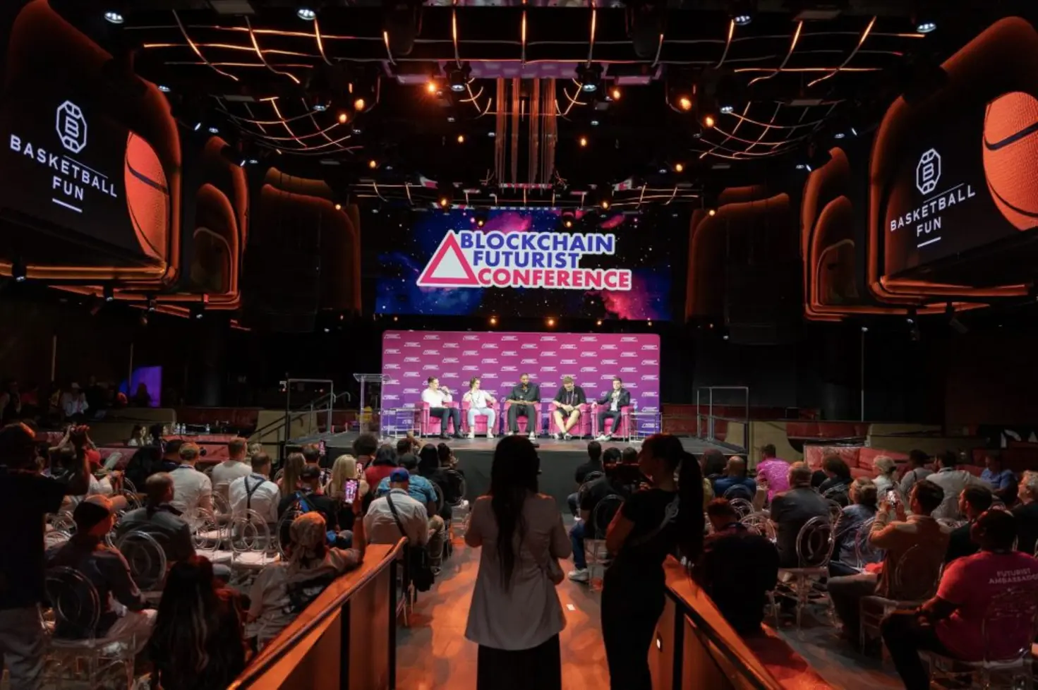 Внутри Футуристической Флориды 2025: Прорывное Первое Издание в США