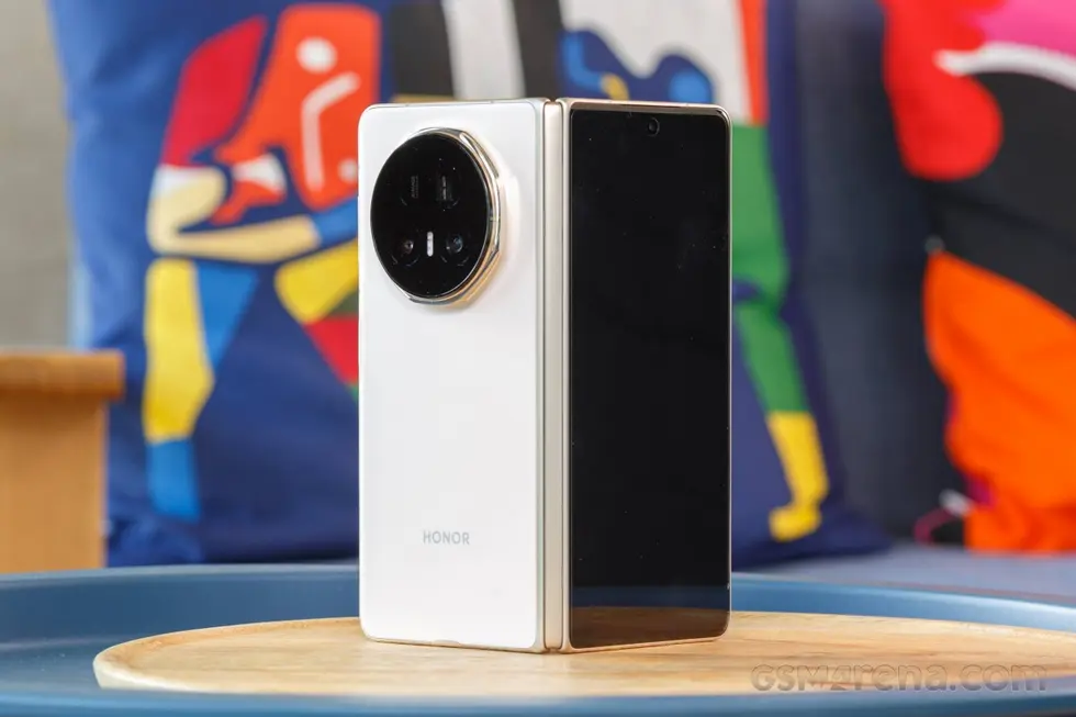 3C официально подтвердила впечатляющую емкость аккумулятора Honor Magic V6
