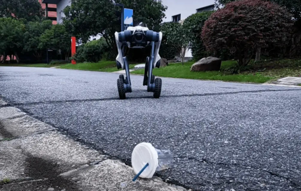 Компания Kandi Technologies и Чжэцзянский университет создают совместный научно-исследовательский центр для выхода на североамериканский рынок промышленной робототехники с применением искусственного интеллекта.