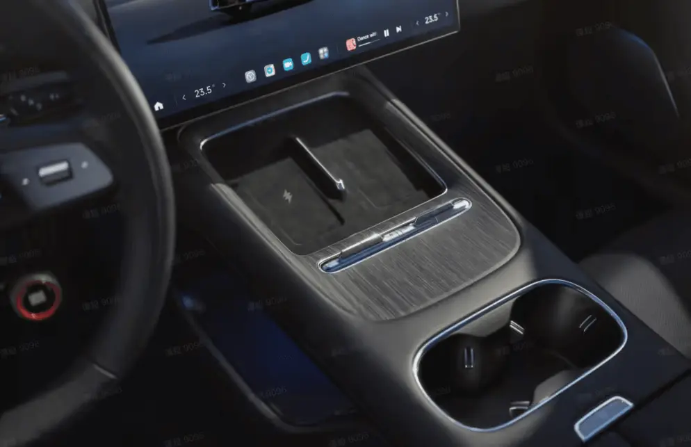 Xiaomi отреагировала на преждевременное раскрытие обновлённого SU7: &laquo;Покупка автомобиля &mdash; важное решение, мы хотим, чтобы у клиентов было больше времени на раздумья&raquo;.