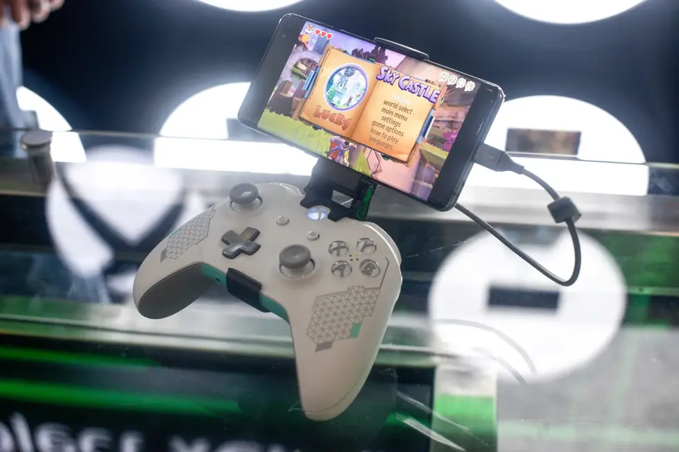 Утекший контроллер Xbox Elite 3 совмещает противоборствующие идентичности бренда.