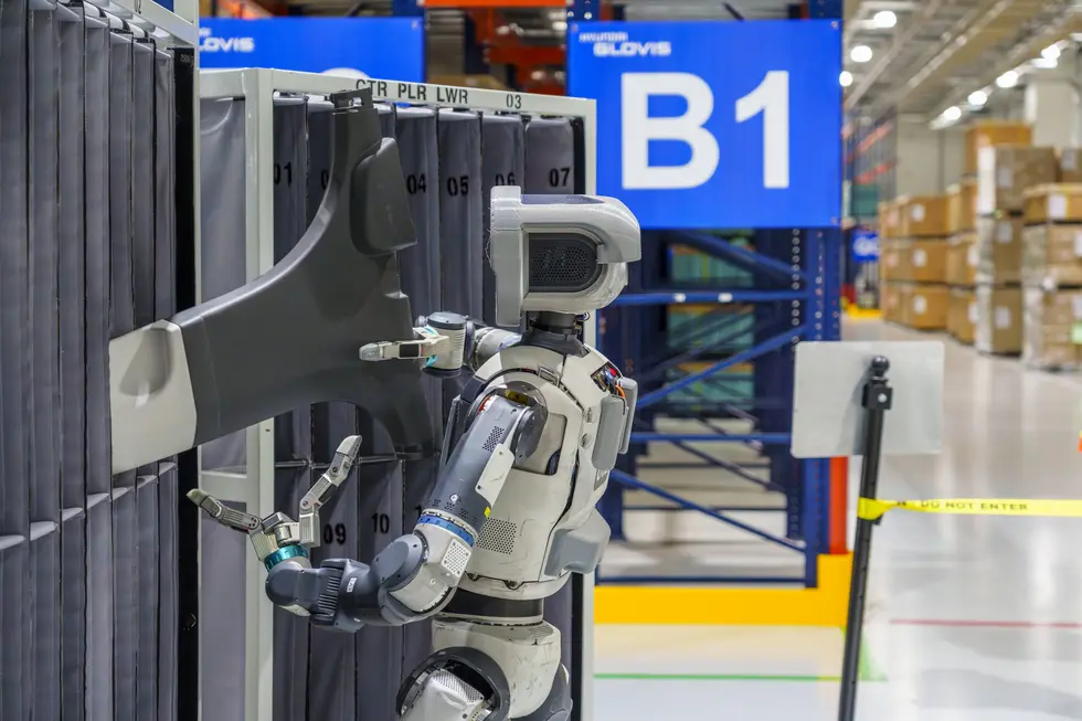 Оптимус Шмоптимус: гуманоидный робот Boston Dynamics уже запущен в серийное производство (программного обеспечения).