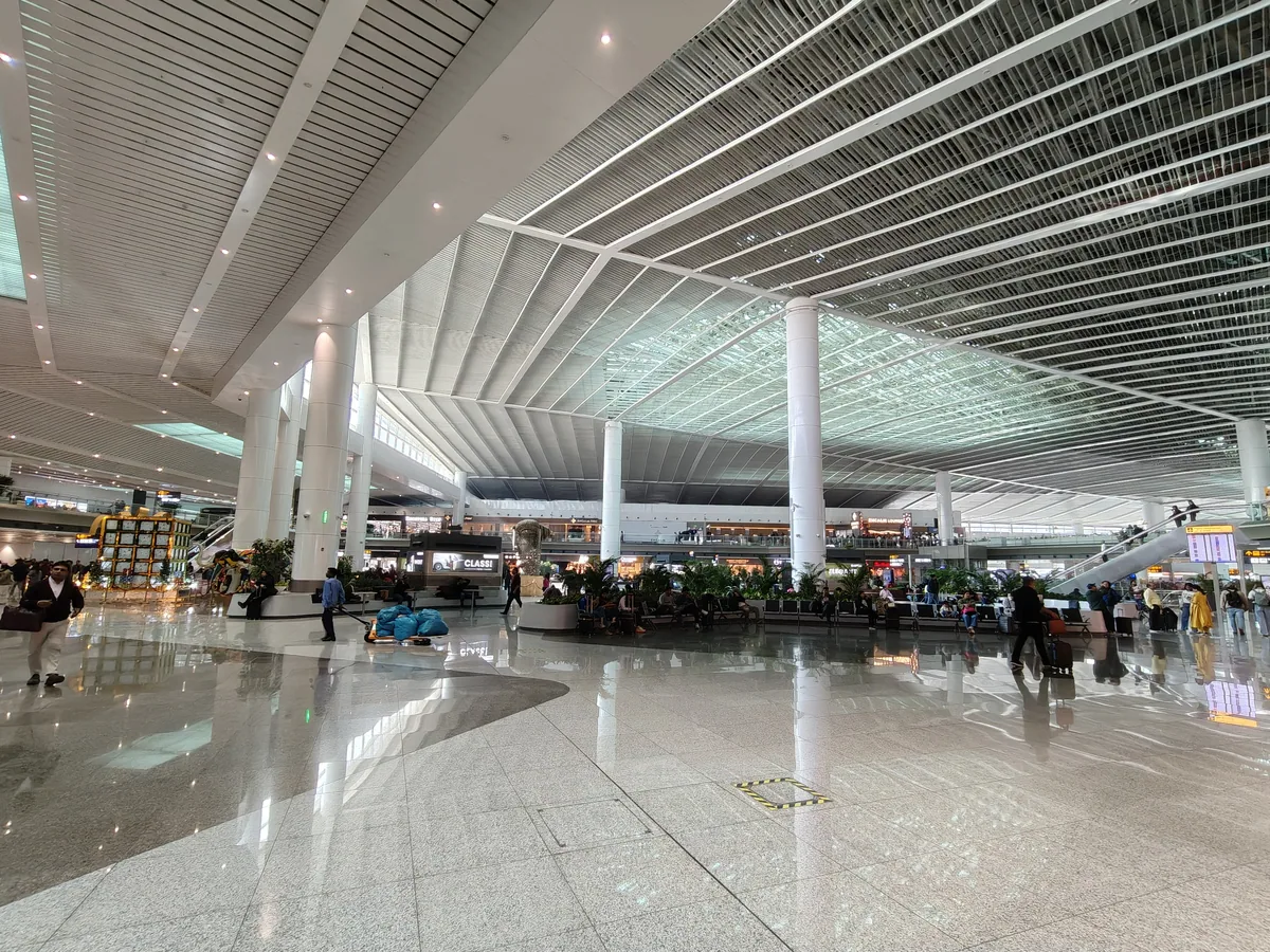 OnePlus 15R — обзор: производительность превыше всего