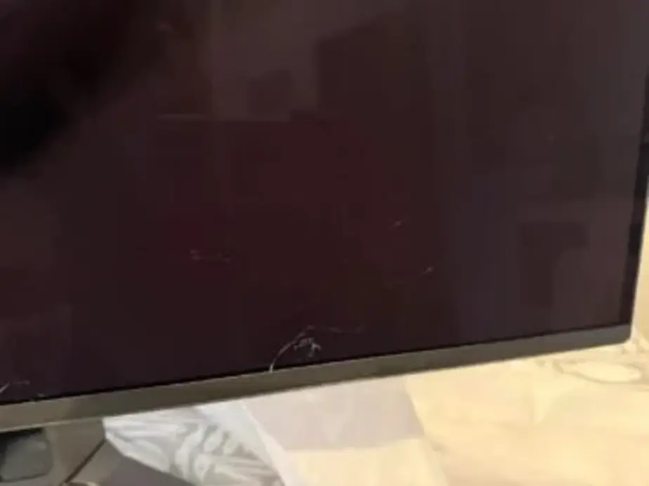 Дорогой игровой монитор ASUS линейки ROG приехал &laquo;мертвым&raquo; из-за плохой упаковки