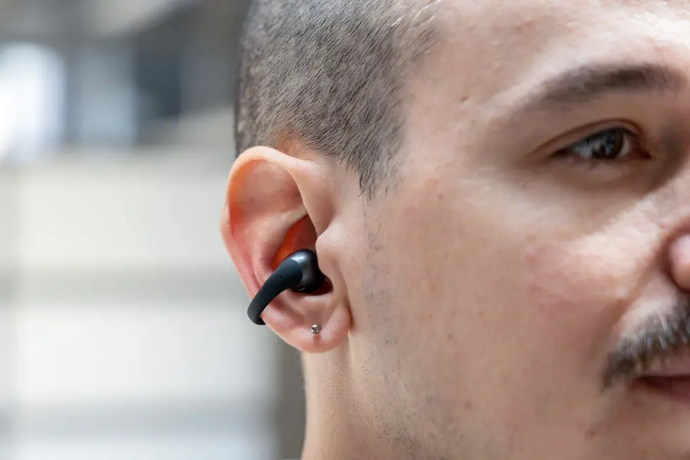 Обзор Shokz OpenDots 2: наушники-клипсы, которые стоит попробовать