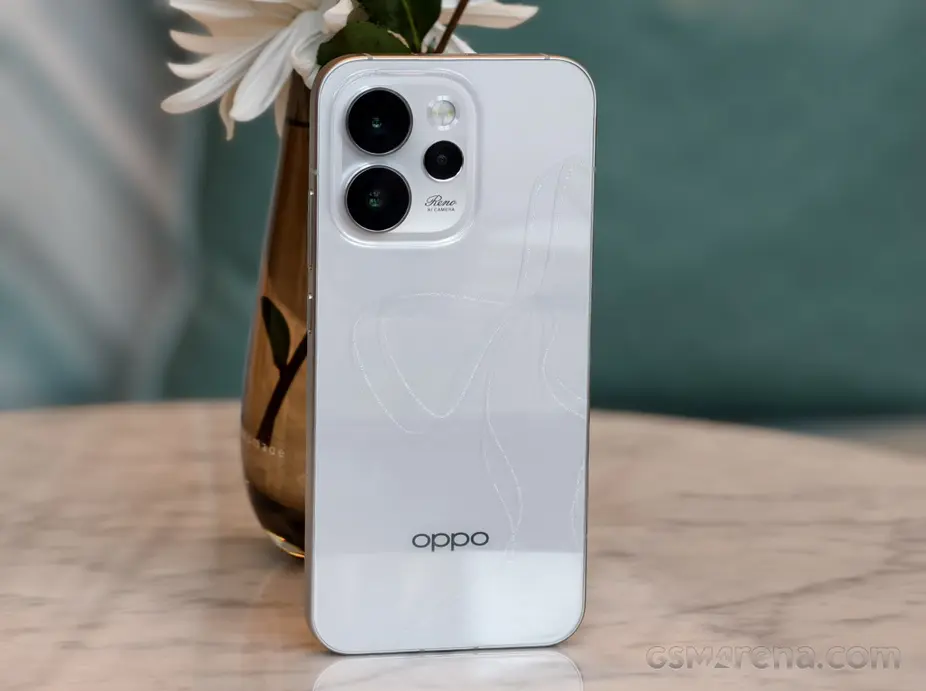 Первое знакомство с Oppo Reno15 Pro Mini