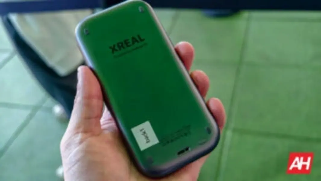 Я протестировал XREAL Project Aura: это лучший XR-форм-фактор для Android (на данный момент)