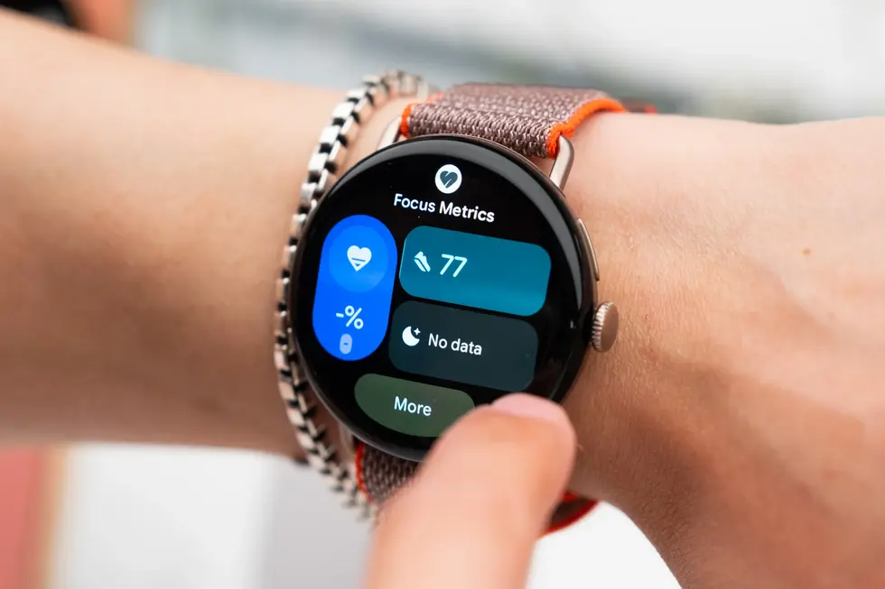 Google Pixel Watch 5: тот же дизайн, но ещё больше здоровья