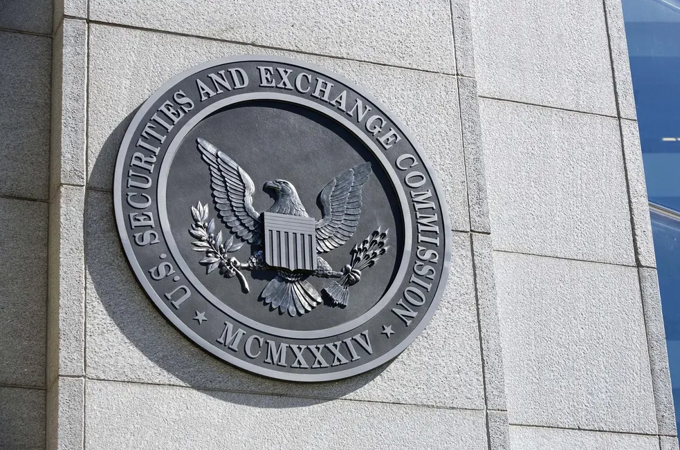 Реформа SEC при Трампе разжигает споры о надзоре за &laquo;crypto&raquo;-конфликтами семьи