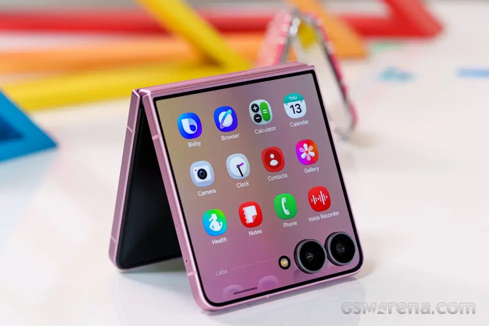 Обзор Samsung Galaxy Z Flip8