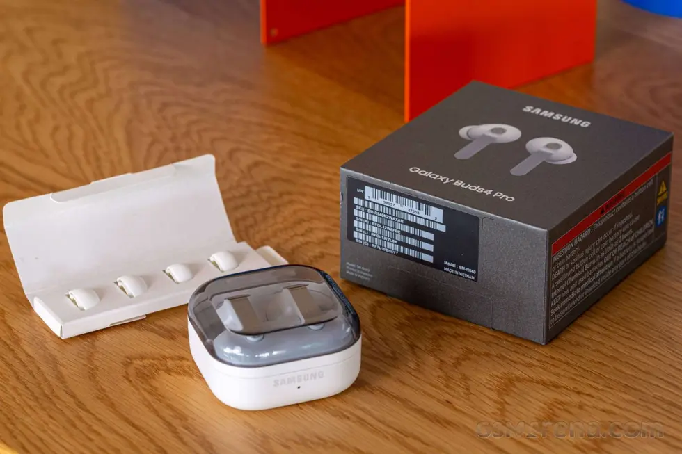 Samsung Galaxy Buds4 Pro на обзоре