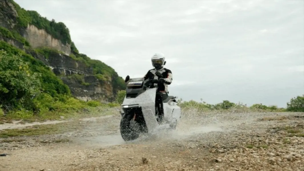 OMOWAY привлекает десятки миллионов в новом раунде финансирования, а самобалансирующийся умный электромотоцикл готовится к выходу на рынок Юго-Восточной Азии.