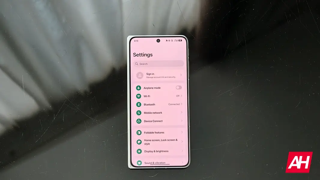 Сможет ли Motorola Razr Fold занять нишу, которая осталась после OnePlus Open?