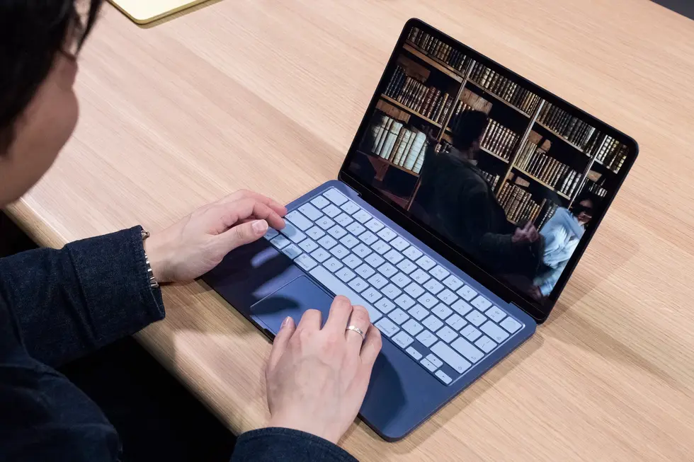 MacBook Neo: Первое знакомство с настоящим «бюджетным» ноутбуком