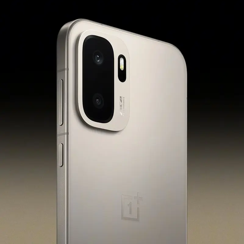 OnePlus представила своего &laquo;gaming beast&raquo; в новой расцветке &mdash; и она оказалась куда скромнее, чем ожидалось