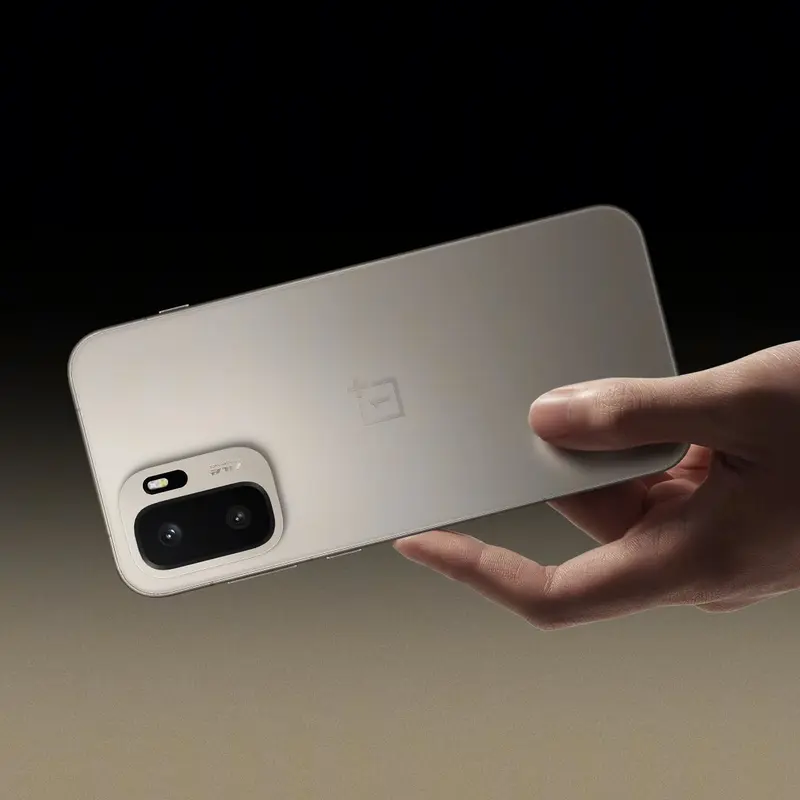 OnePlus представила своего &laquo;gaming beast&raquo; в новой расцветке &mdash; и она оказалась куда скромнее, чем ожидалось