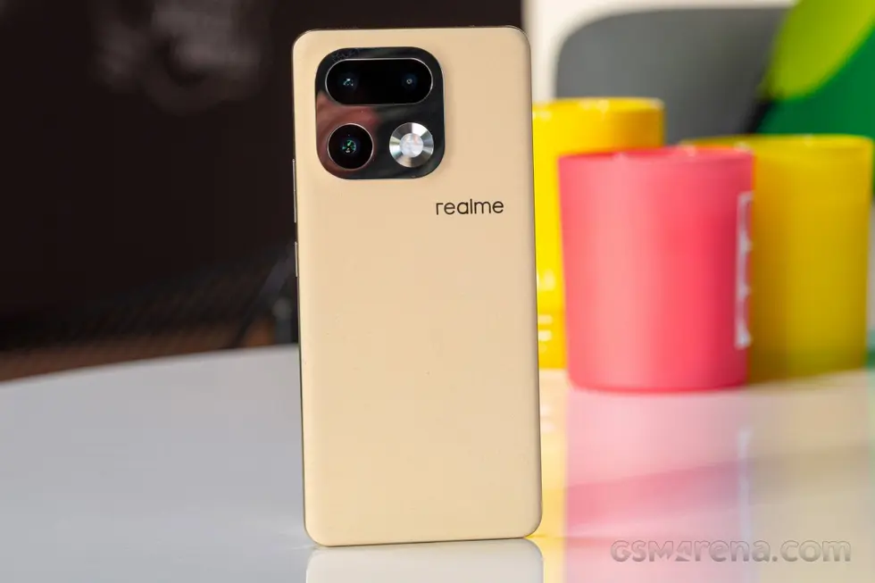 Обзор Realme 16 Pro+: гаджет под прицелом.