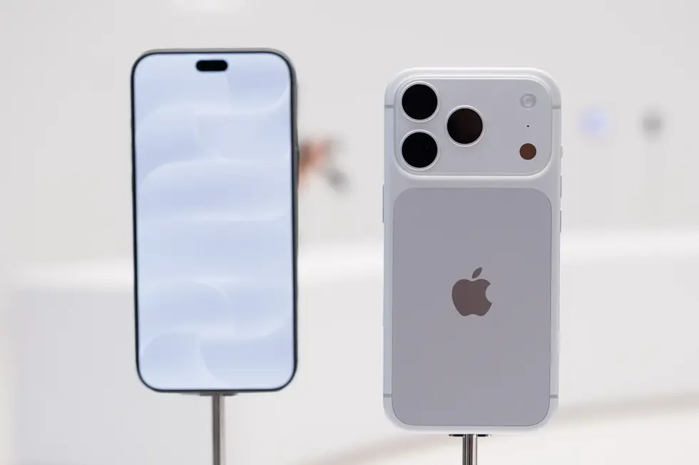 Первый взгляд на iPhone 18 Pro и 18 Pro Max: бордовый цвет, улучшенные камеры и еще больше мощности