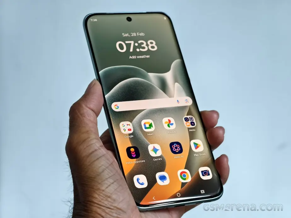 Утекли расцветки Motorola Edge 70 Pro и Razr 70 Ultra