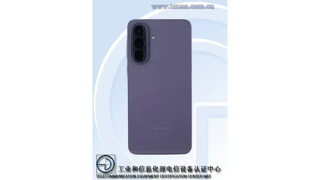 Samsung Galaxy A57 замечен в базе данных TENAA: вертикальный блок камер, дизайн Key Island и тонкий корпус