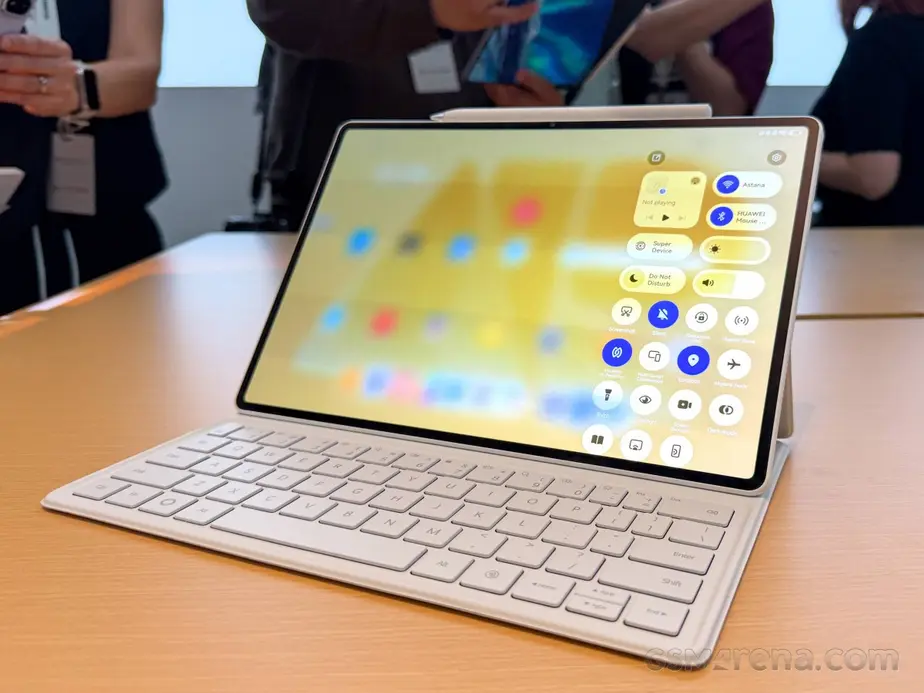 Первый взгляд на Хуавей MatePad Air (2026)