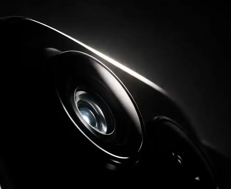 Фирменный Motorola Signature 27 засветился в новой тизерной кампании