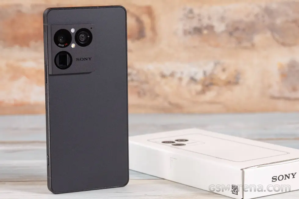 Обзор Sony Xperia 1 VIII: флагман, который удивляет