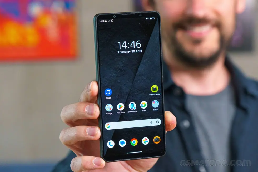 Обзор Sony Xperia 1 VIII: флагман, который удивляет