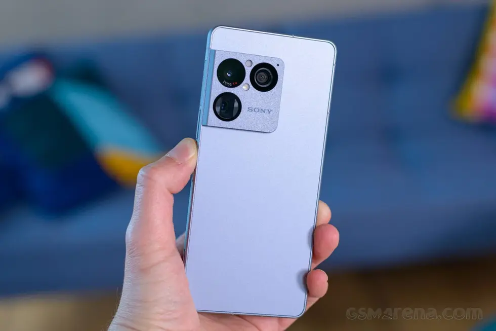 Обзор Sony Xperia 1 VIII: флагман, который удивляет